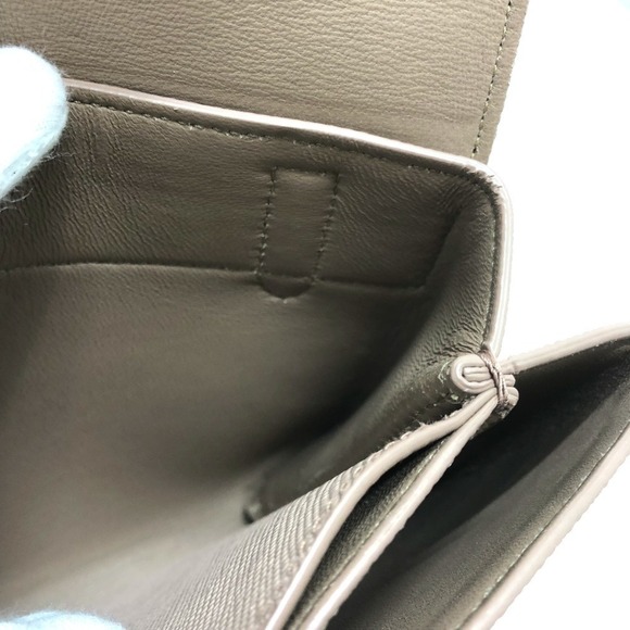 PRADA Cream Leather Saffiano Shoulder Bag - Picture 12 of 16